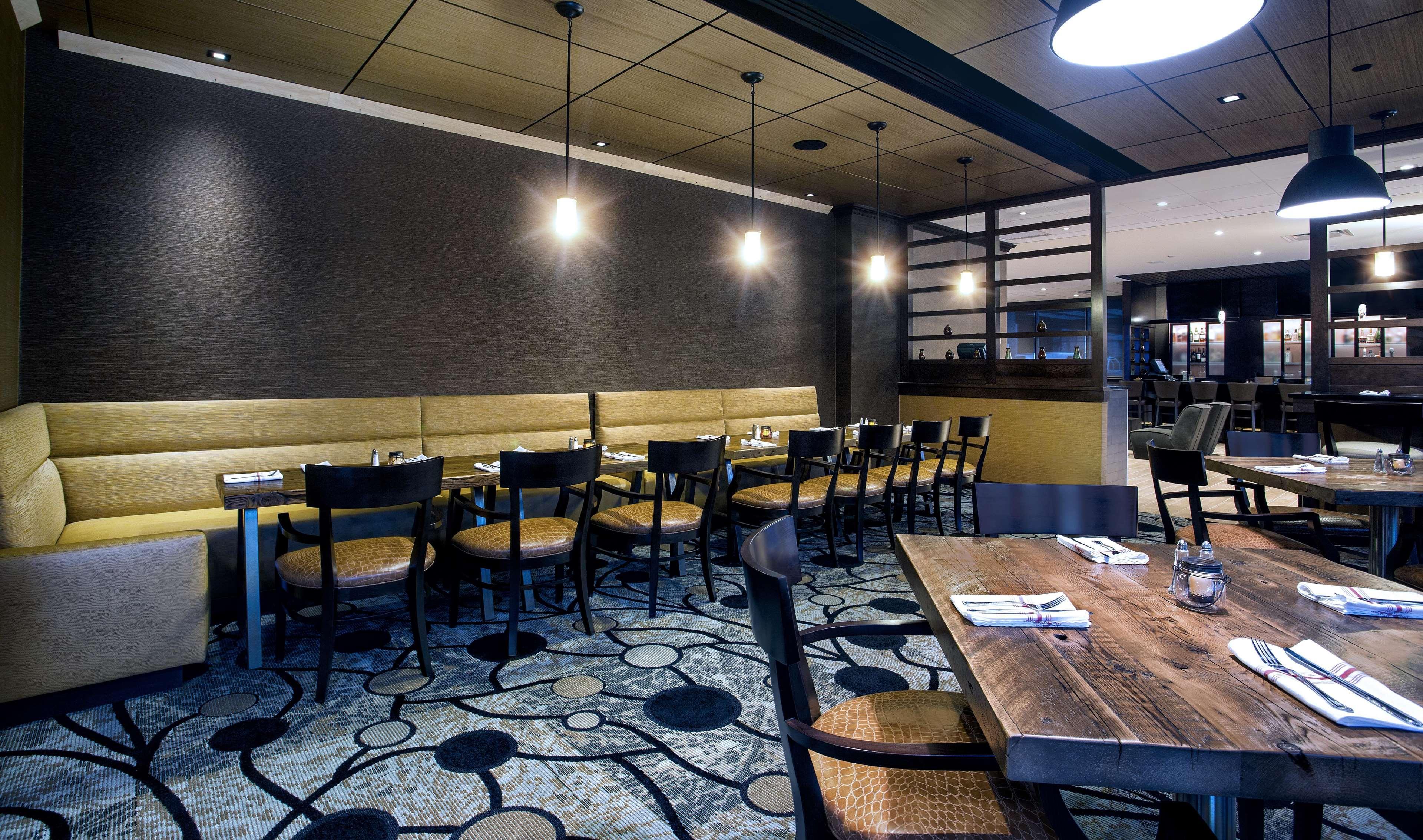 Doubletree By Hilton Hotel & Suites Джърси Сити Екстериор снимка